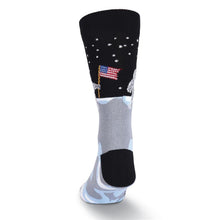 Load image into Gallery viewer, Astronaut Moon Socks (Men&#39;s)
